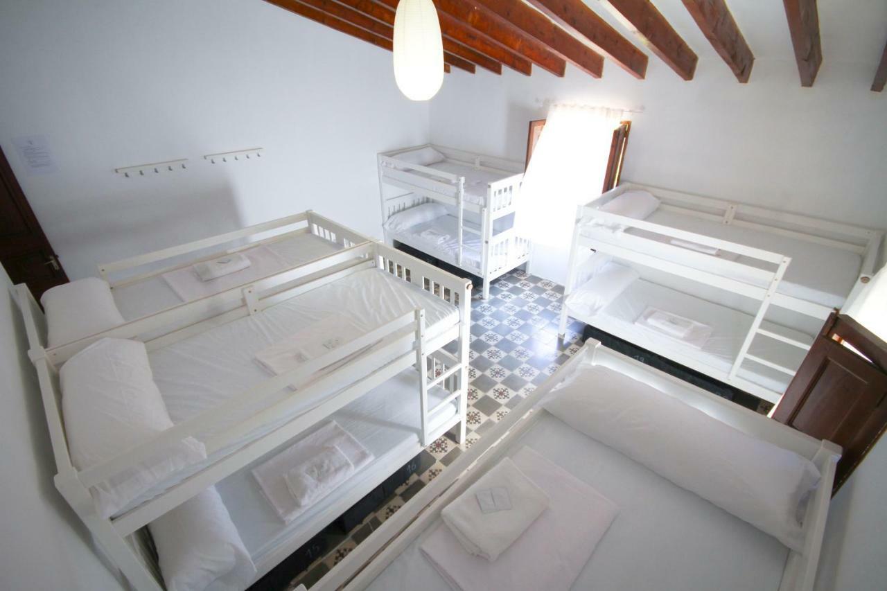 Cama en habitación compartida mixta de 10 camas